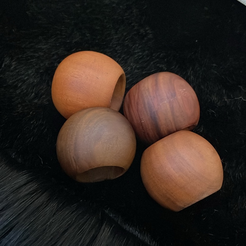 🔥 BEING DONATED Crate & Barrel Wooden Napkin Rings set of